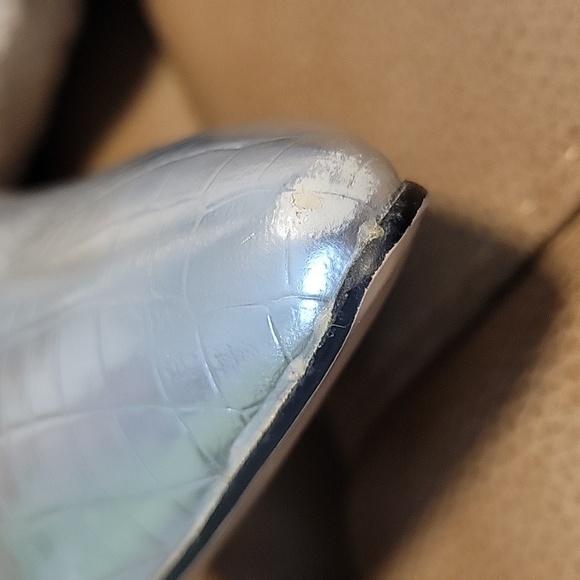 Wetkiss Knee High Boots with Kitten Heel and Pointed Toe Design Silver size 9 - Picture 10 of 11